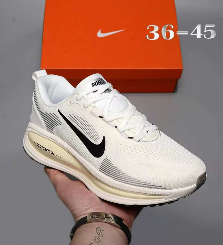 NIKE VOMERO18 WHITE/JAUNE 39
